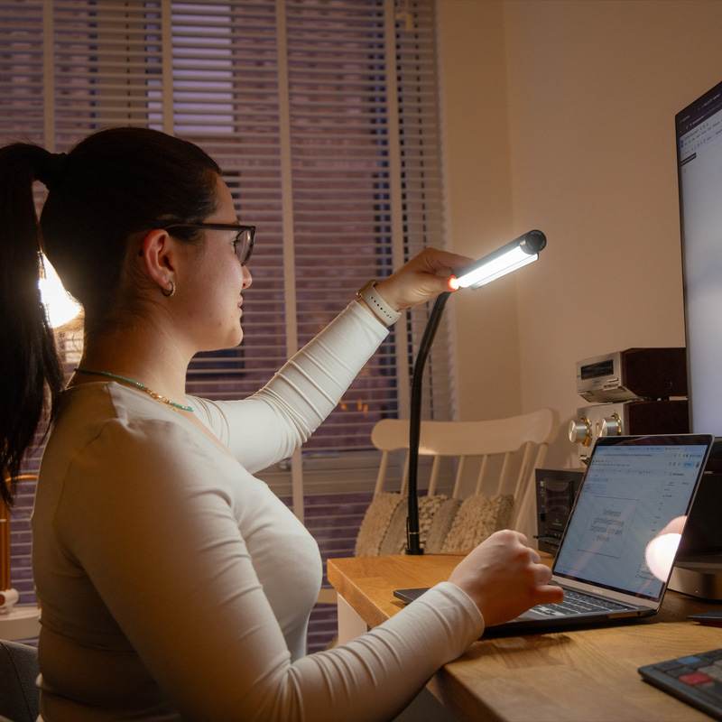 Лампа настільна Electra Table Lamp
